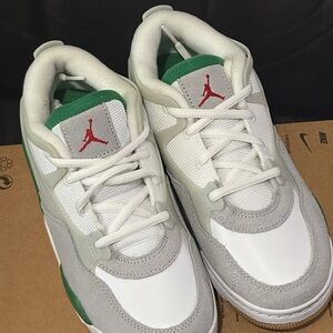 Air Jordan 4 RM Kids White & Green Low-Top Sneakers size 3Y